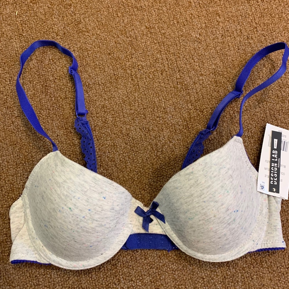 2/$30 Design Lab bra NWT